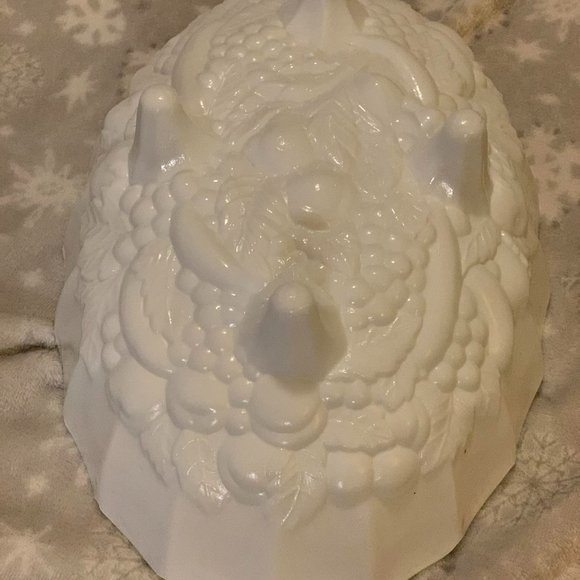 Vintage Milk Glass Centerpiece Bowl - Picture 2 of 4